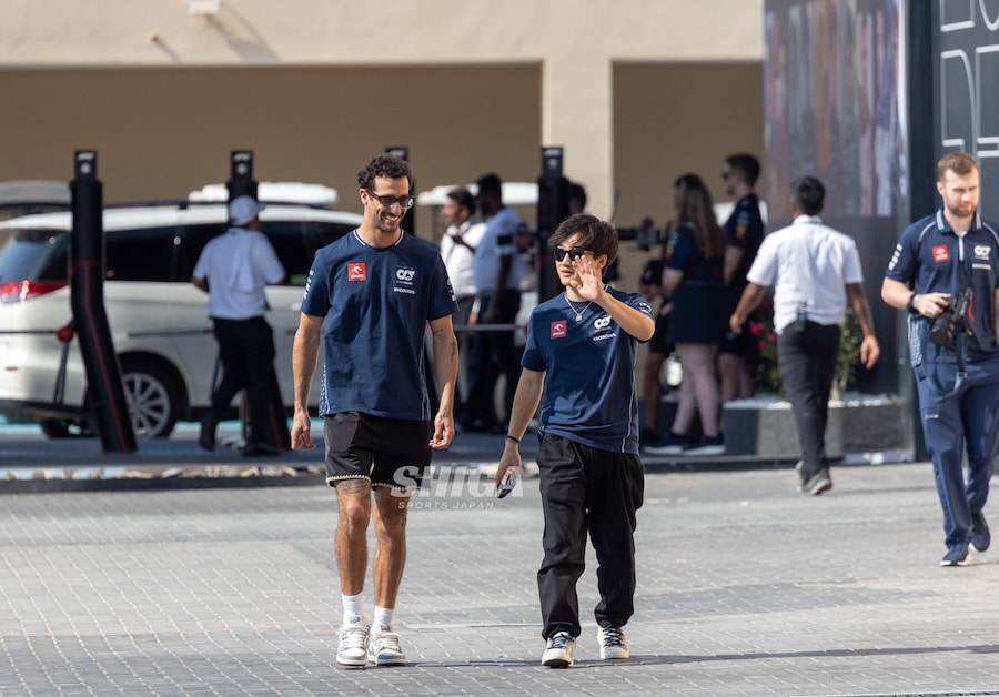 Daniel Ricciardo and Yuki Tsunoda on Friday in Abu Dhabi