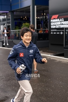 Yuki Tsunoda running to get to meeting  at the Austrian GP