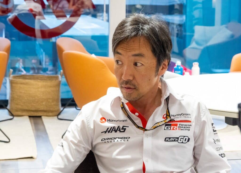 Haas Komatsu