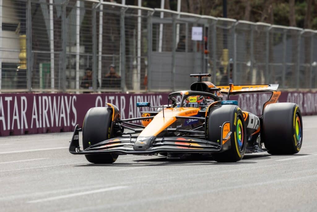 oscar piastri baku mclaren