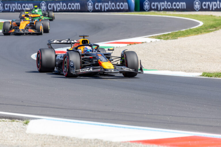 【イタリアGP決勝】フェルスタッペンが勝利―角田は13番手