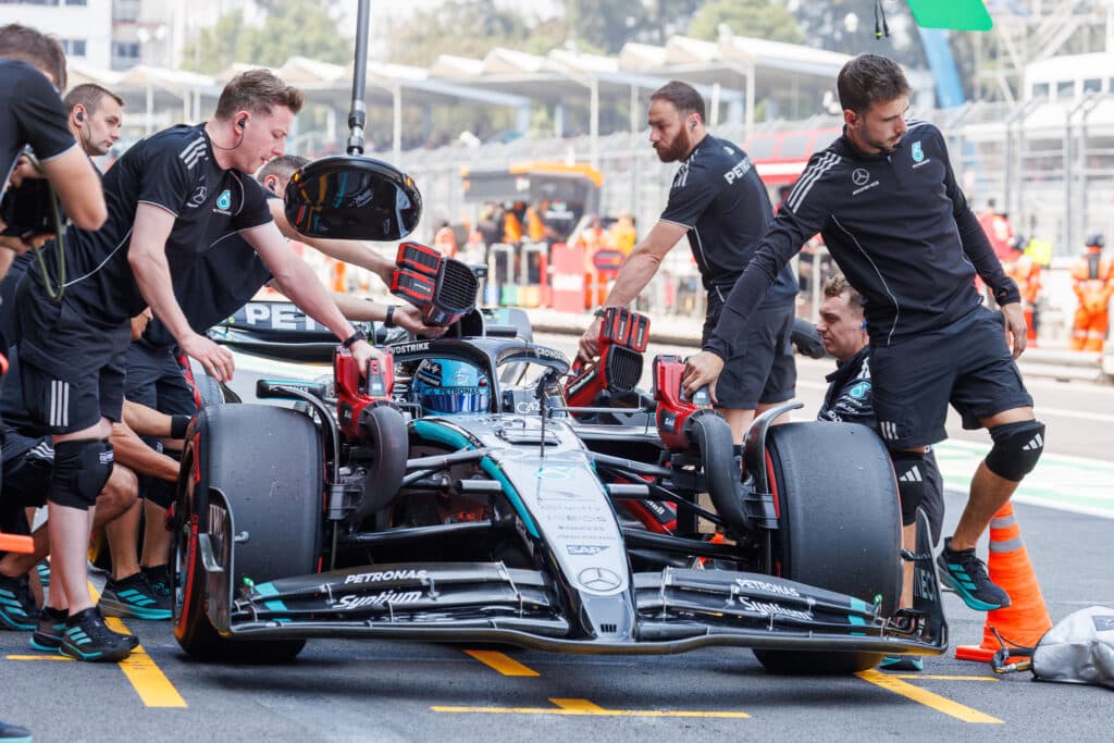 george russell mercedes mclaren