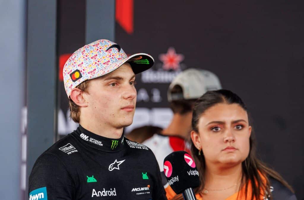 oscar piastri mclaren mexico