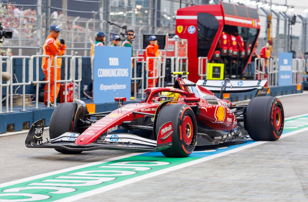 lewis hamilton singapore