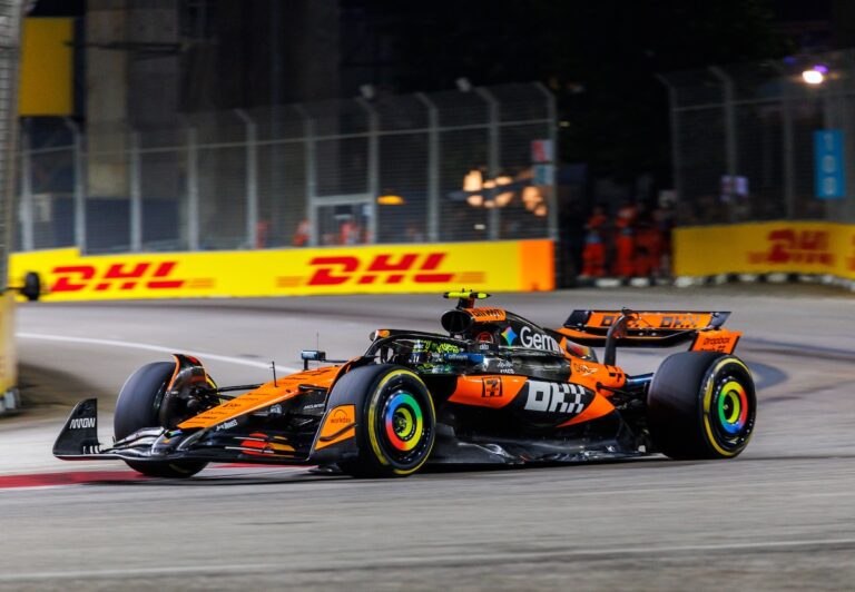 lando norris singpaore mclaren