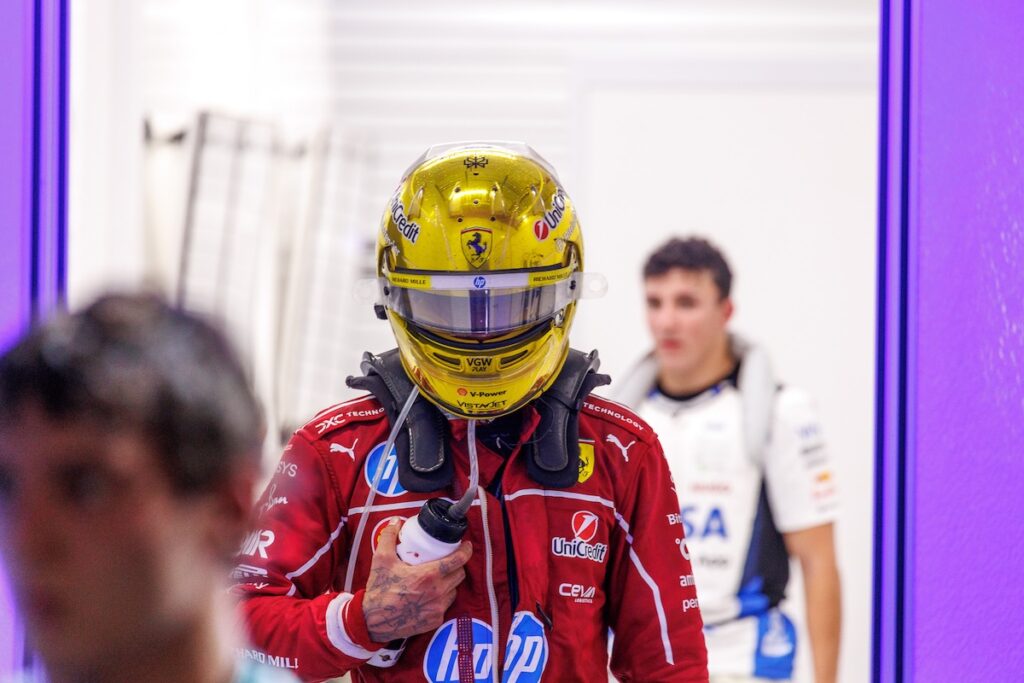 ハミルトン シンガポールGP ferrari