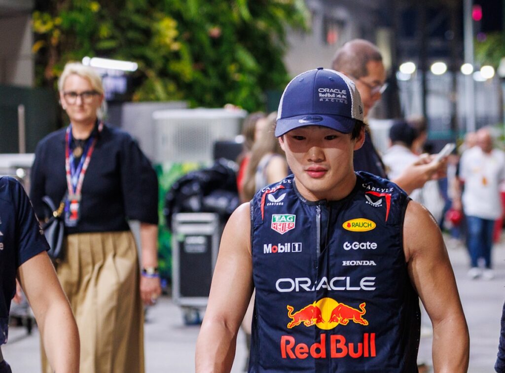 yuki tsunoda singapore red bull
