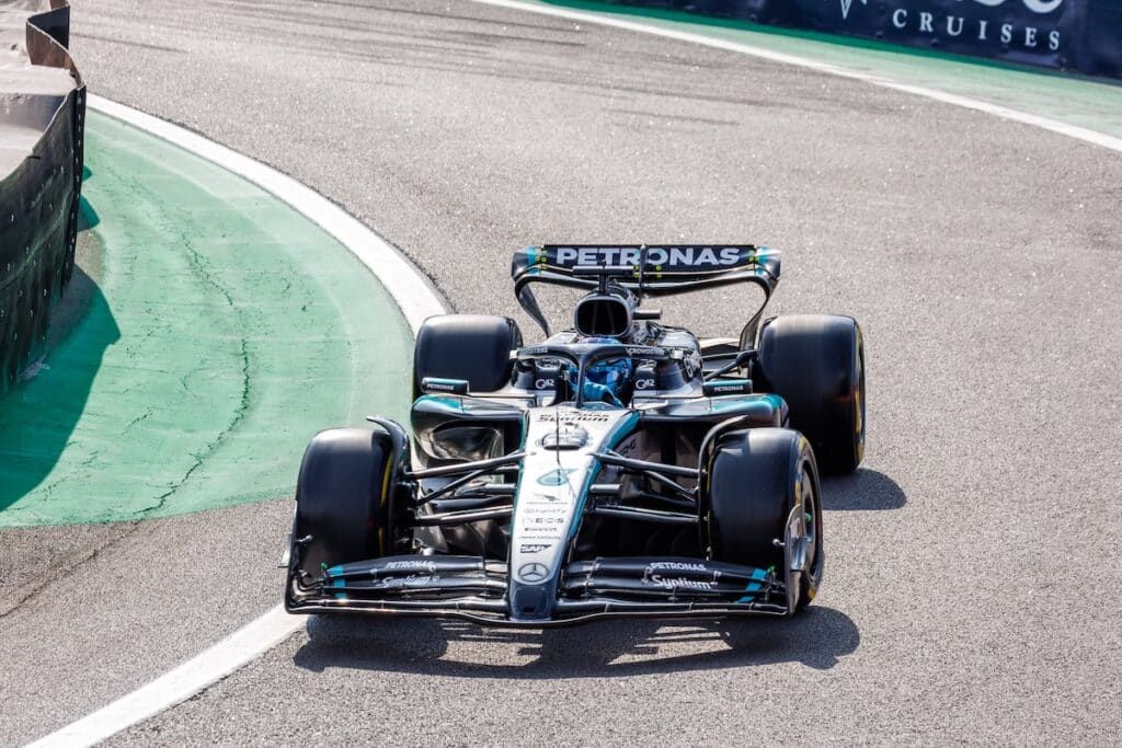 george russell mercedes brazil