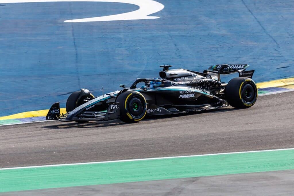 george russell mercedes brazil