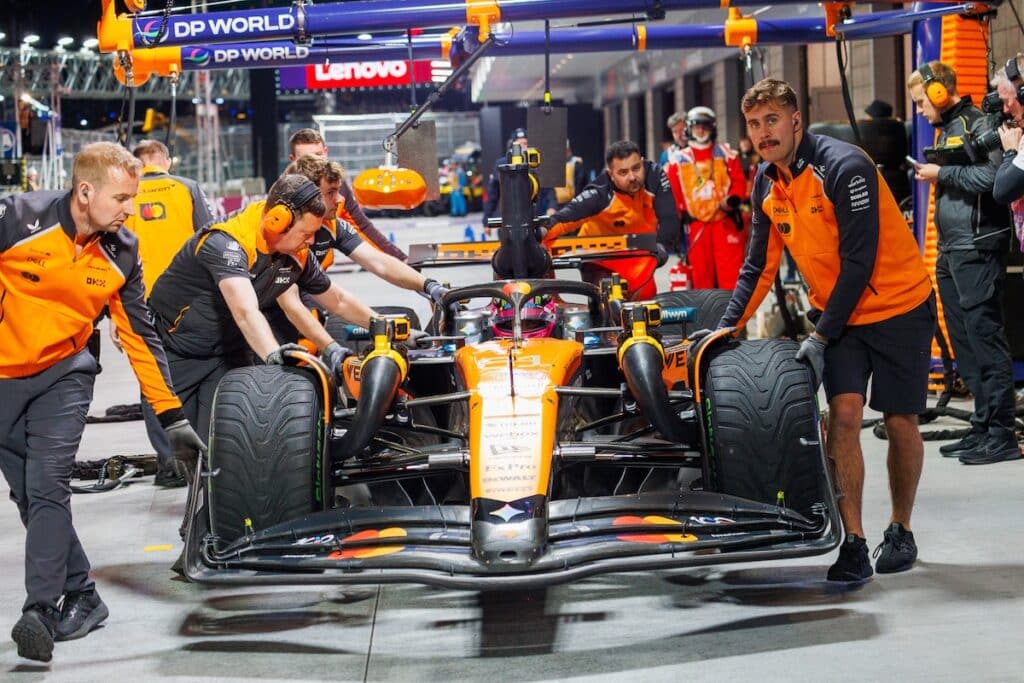 Oscar Piastri Mclaren Vegas