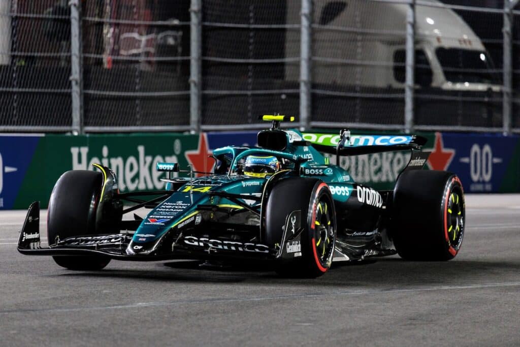 fernando alonso aston martin vegas