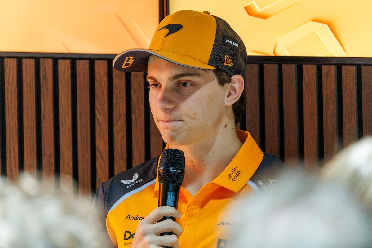 Oscar Piastri mclaren qatar