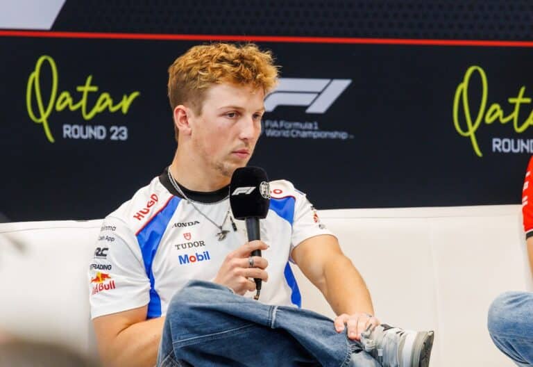 liam lawson qatar VCARB