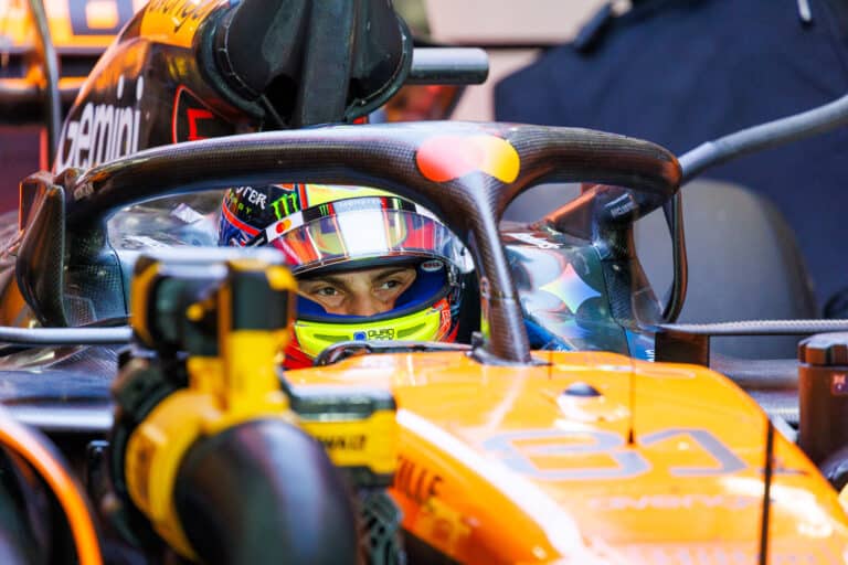 Oscar Piastri mclaren qatar