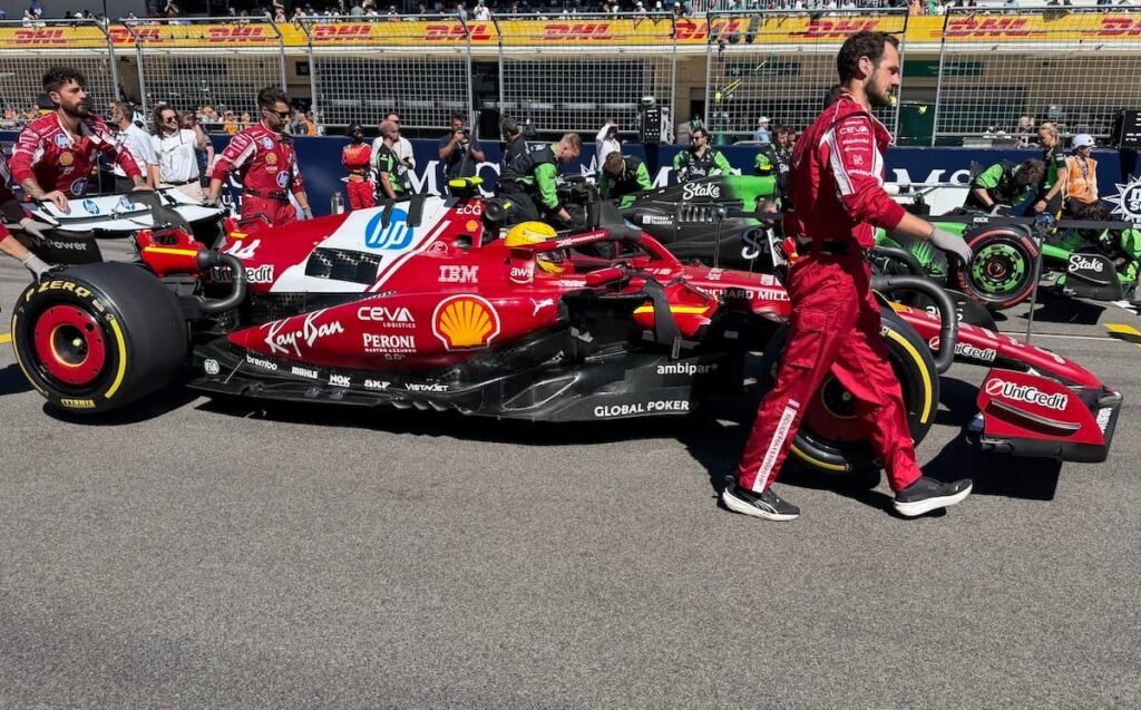 lewis hamilton ferrari austin
フェラーリのルイス・ハミルトン、アメリカGPにて