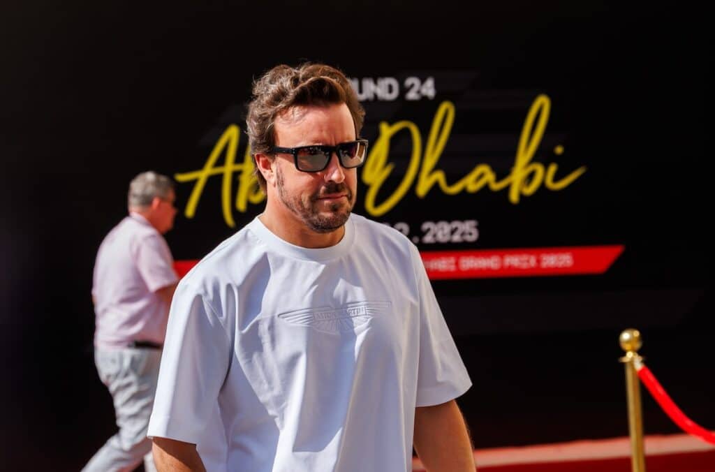 Fernando Alonso Aston Martin Abu Dhabi