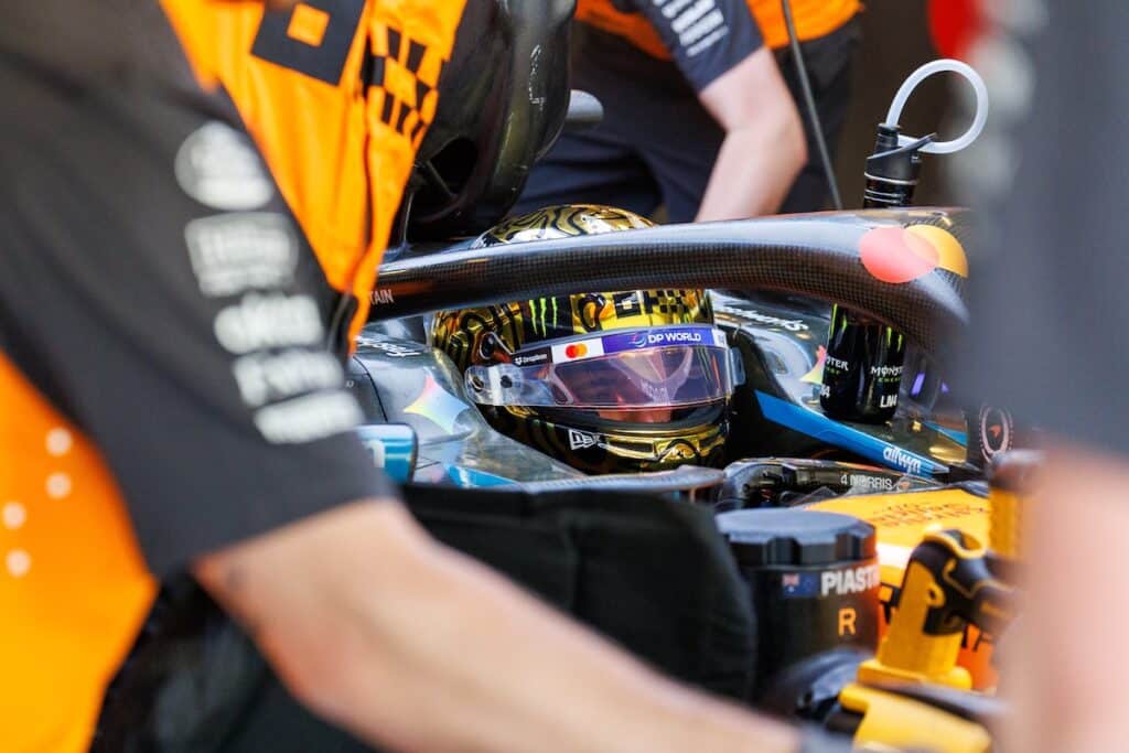 lando Norris Mclaren AD