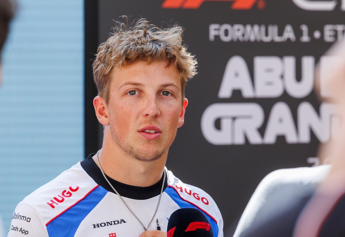 liam lawson vcarb AD