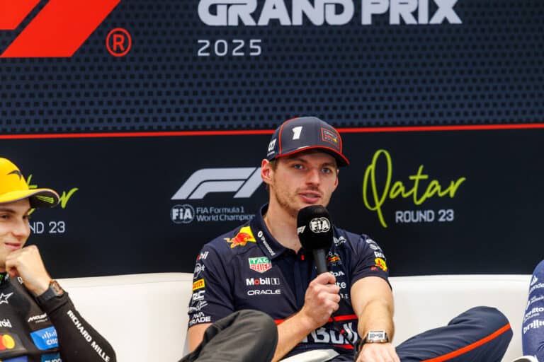 Max Verstappen フェルスタッペン、体調不良を抱えながらもテスト完走