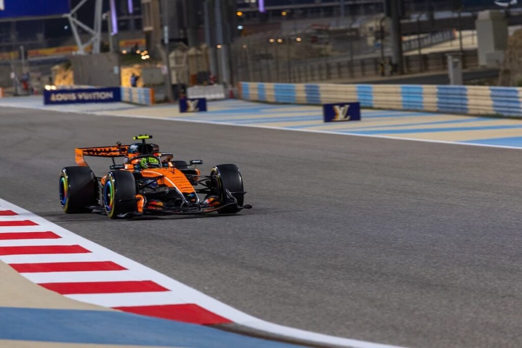 mcalren lando norris bahrain
マクラーレンのランド・ノリス バーレーンテスト
