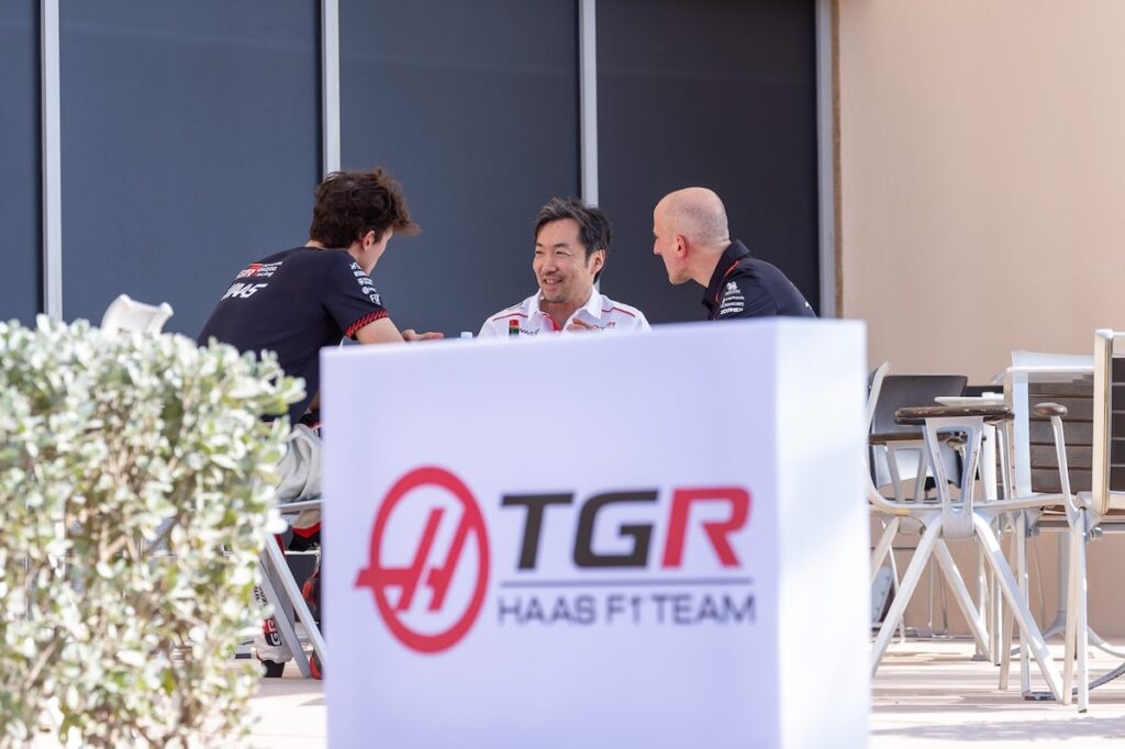 ayao komatsu TGR Bahrain
ハースの小松礼雄代表 バーレーンテスト