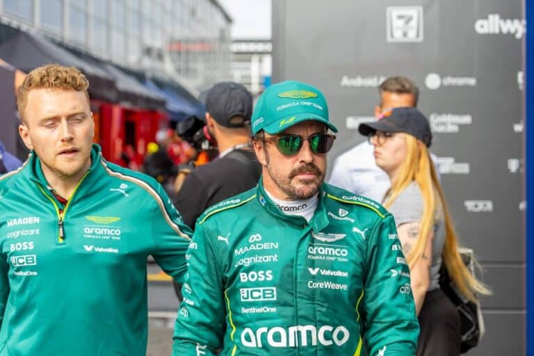 fernando alonso サインツ、アロンソについて「僕たちは似たような状況にある」