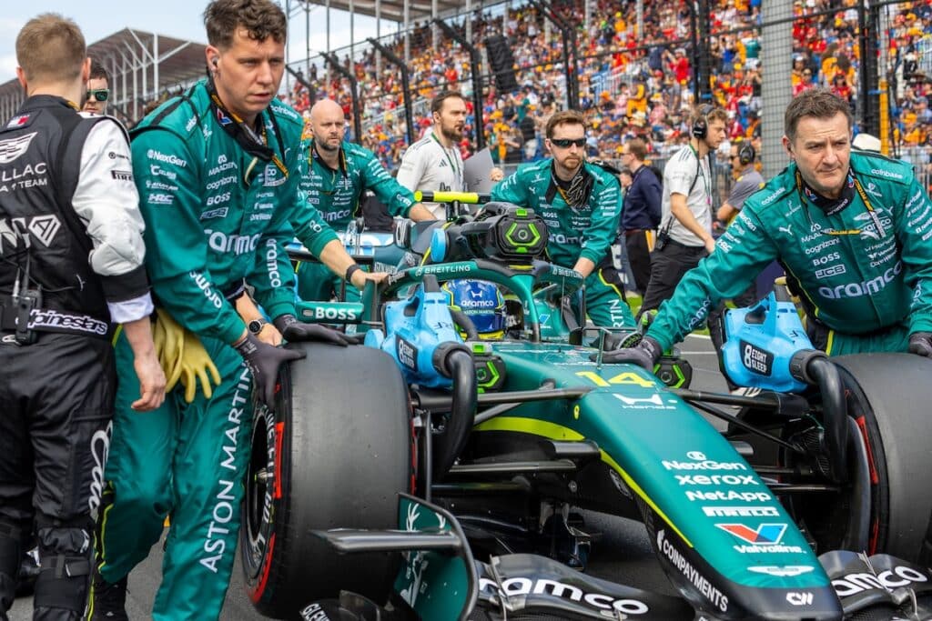 fernando alonso aston martin ausgp