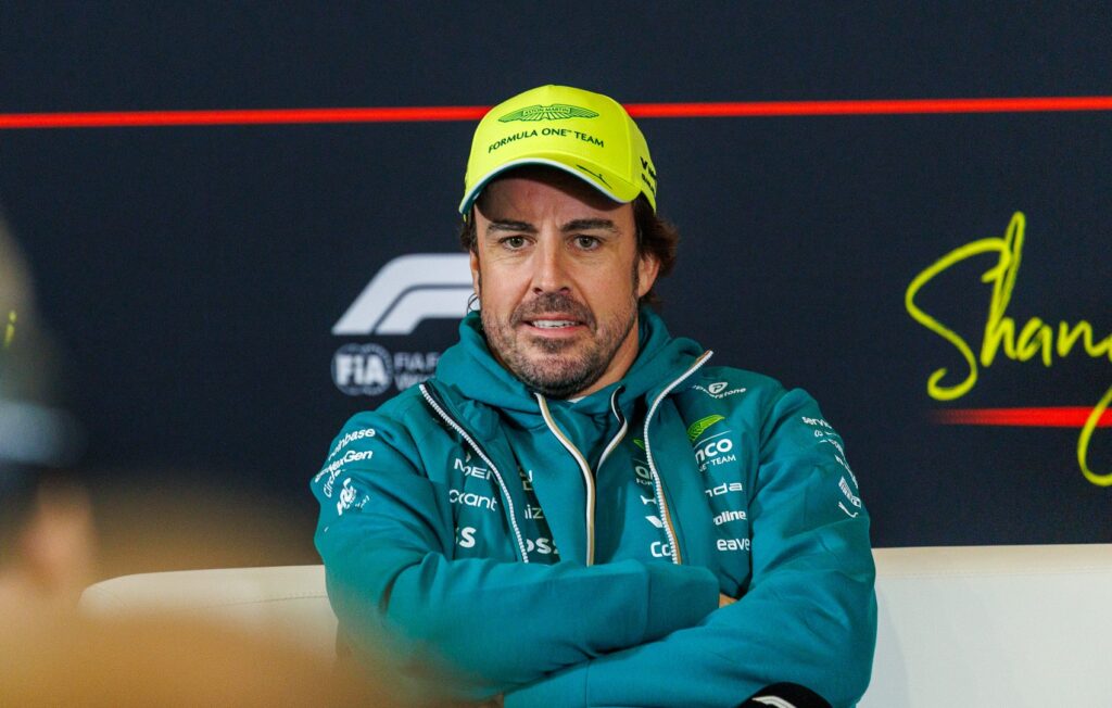 fernando alonso aston martin アロンソ、スプリント予選Q1敗退も「明日は改善を」