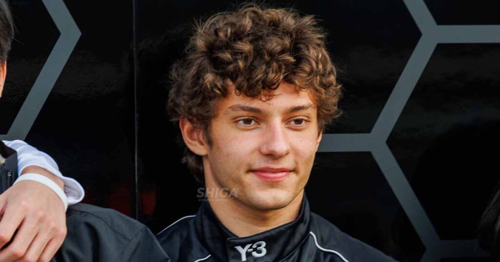 kimi antonelli mercedes アントネッリ、中国GPで史上最年少ポールポジション