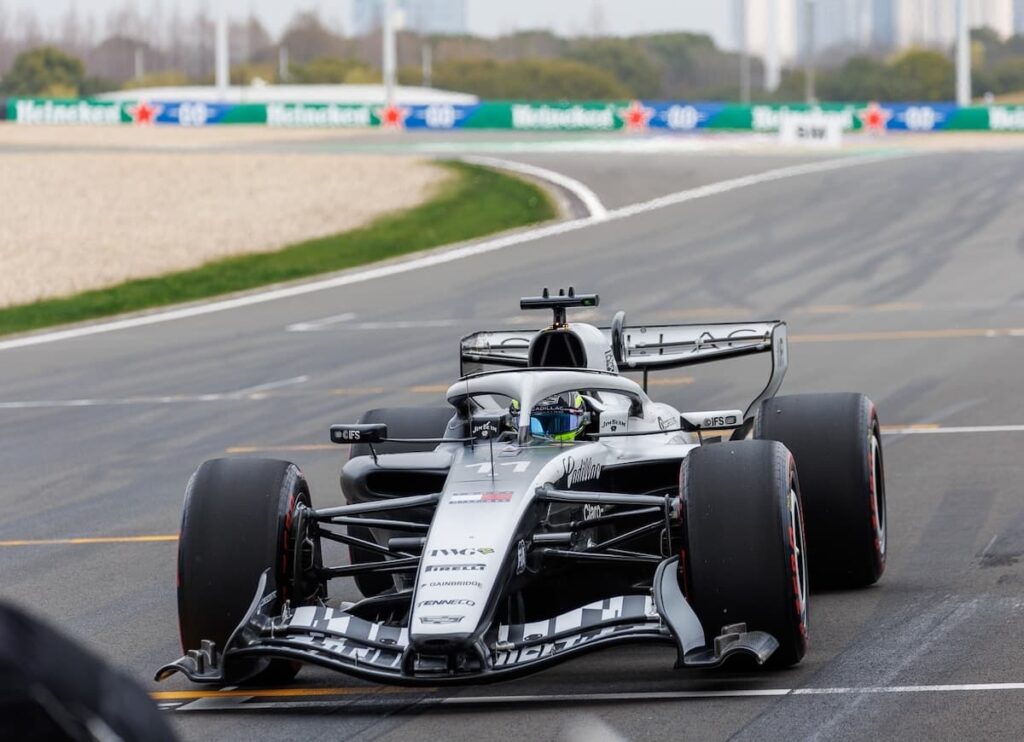 cadillac chinese gp 2026
キャデラック 2026年中国GP