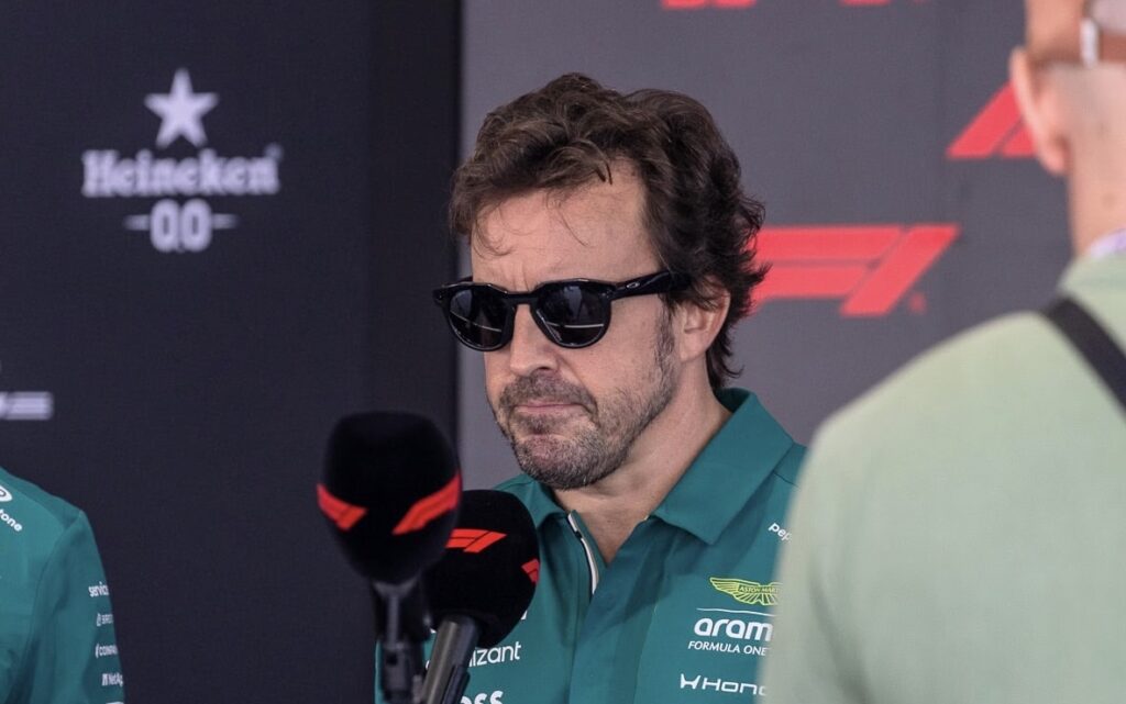 Fernando Alonso アストンマーティン、オーストラリアGP FP1で波乱の幕開け