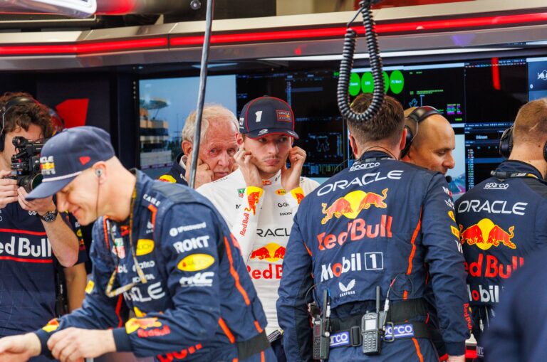 max verstappen red bull 相次ぐ離脱が示すレッドブル2026年の真実