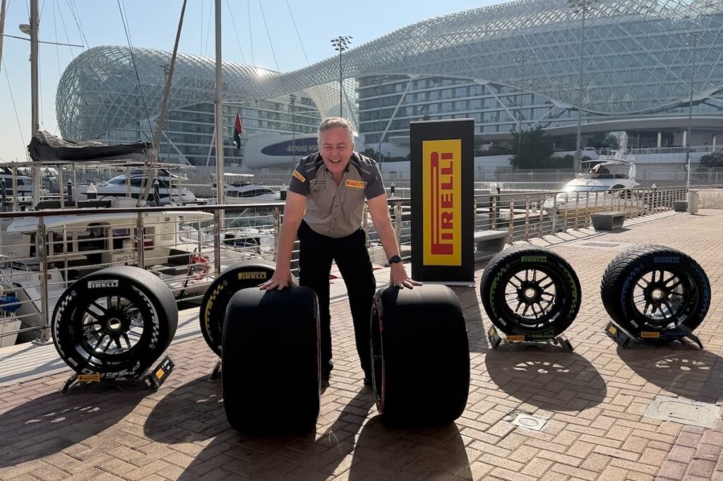 mario isola pirelli miami gp 2026
ピレリのマリオ・イゾラ、2026年マイアミGPにて