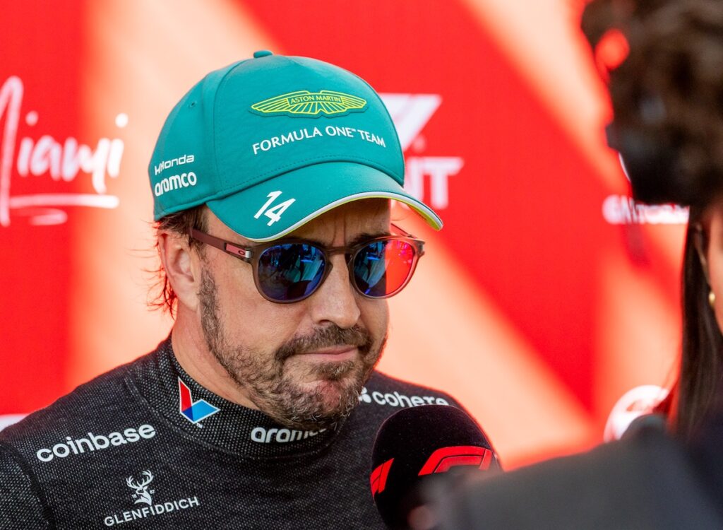 fernando alonso aston martin miami