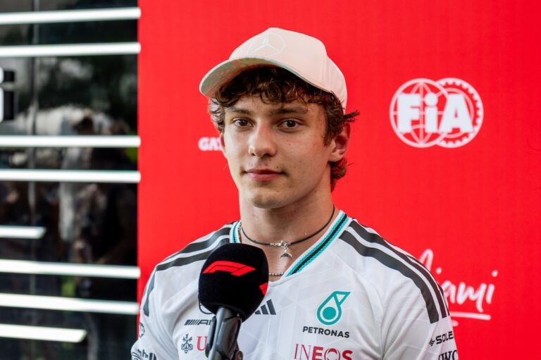 kimi antonelli mercedes miami gp 2026 【マイアミGP】アントネッリ、混乱の中でスプリント予選2位を獲得