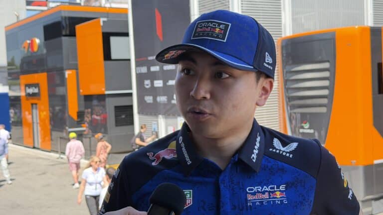 【バルセロナGP FP1】岩佐歩夢、RB22初走行の感触を語る「コーナーは楽しい、クリッピングは課題」