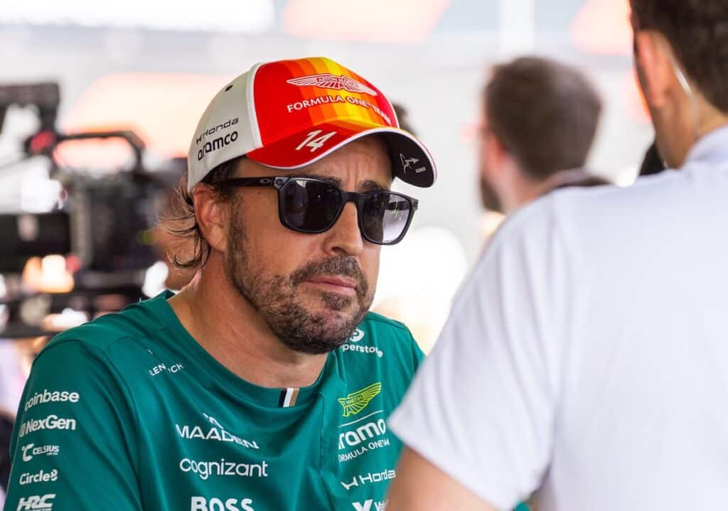 fernando alonso aston martin barcelona