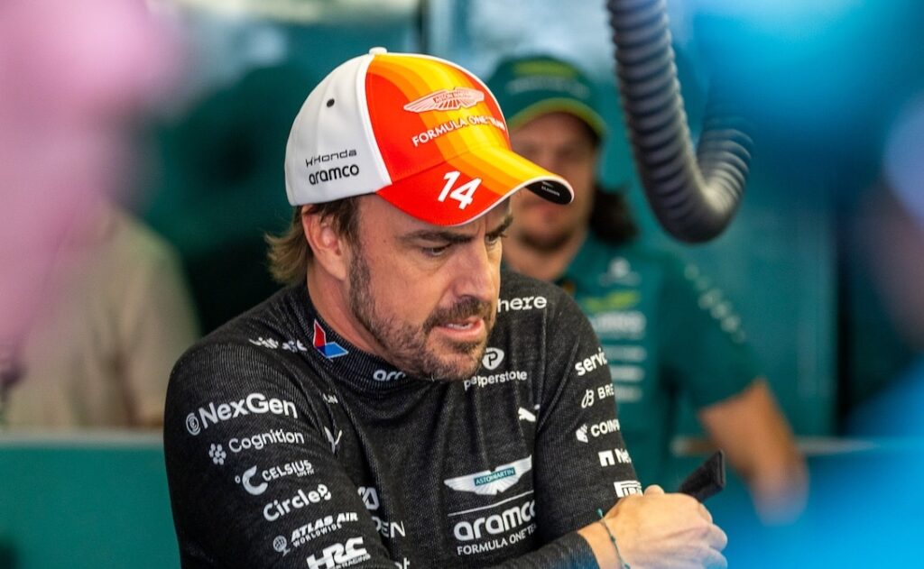 fernando alonso aston martin barcelona gp 2026
アストンマーティンのフェルナンド・アロンソ、2026年バルセロナGPにて
