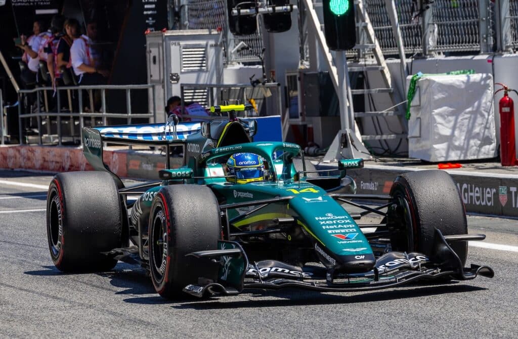 fernando alonso aston martin barcelona