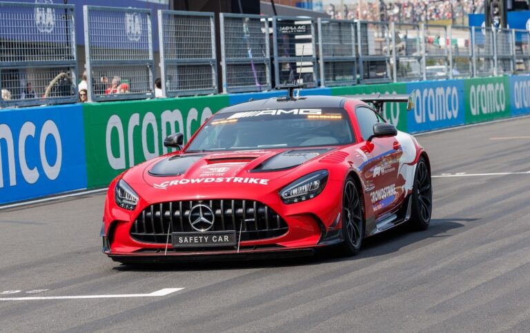 safety car mercedes 【イギリスGP 決勝】ソフトウェアエラーが招いた混乱