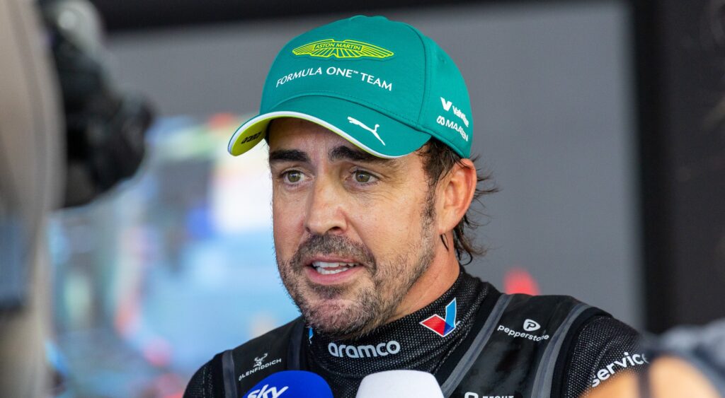 fernando alonso aston martin british gp 2026 アロンソ、2026年レギュレーション下のF1を完全否定