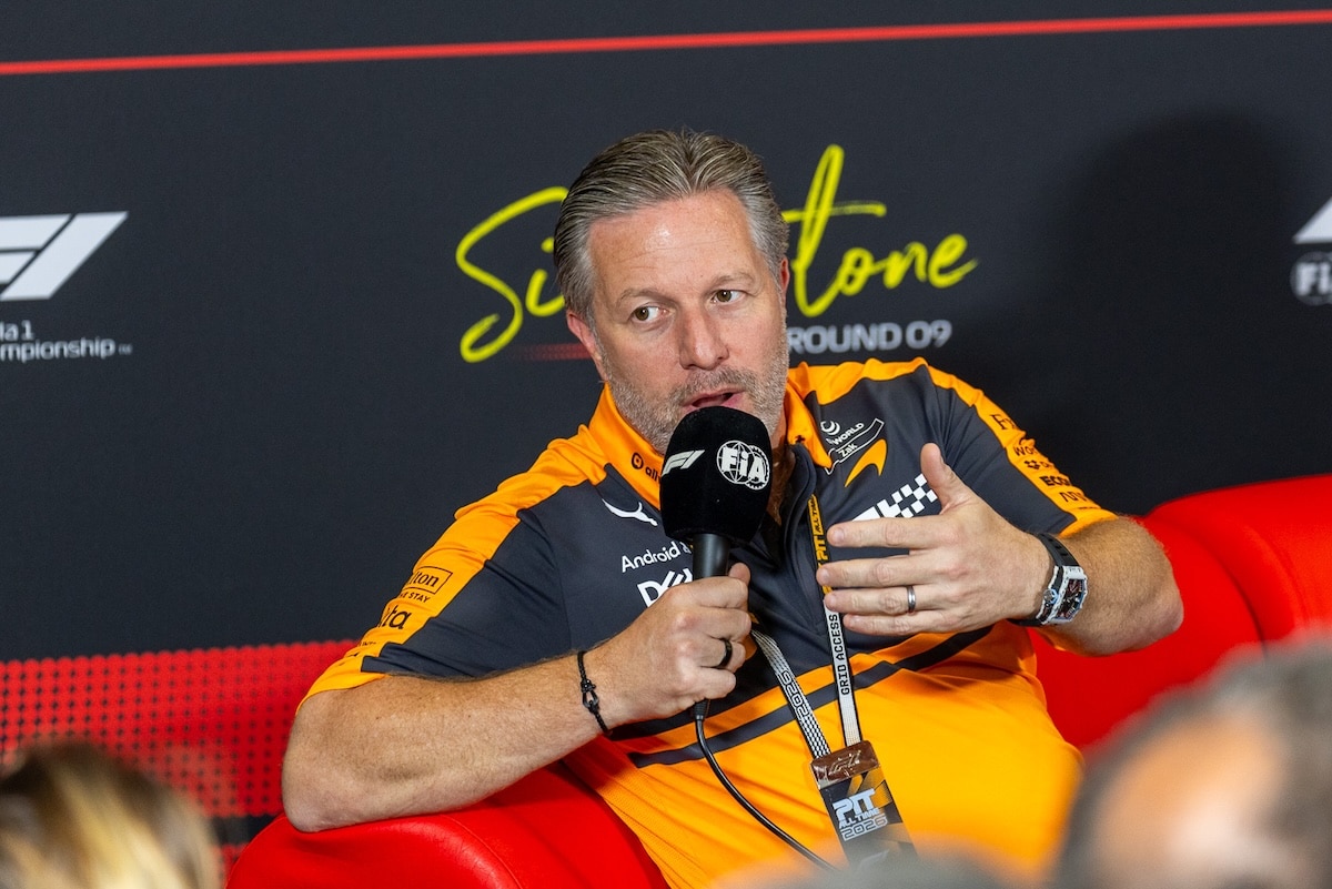 zak brown mcalren mclaren