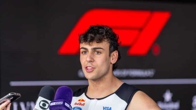 arvid lindblad racing bulls