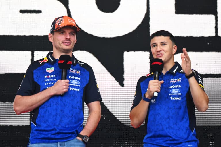 ハジャー、レッドブルとの契約を2027年まで延長！ フェルスタッペンとのコンビ継続が決定